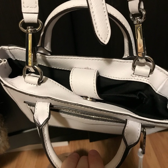 LESS THAN 6 HOURS LEFT! Rebecca Minkoff Bag - Picture 4 of 5